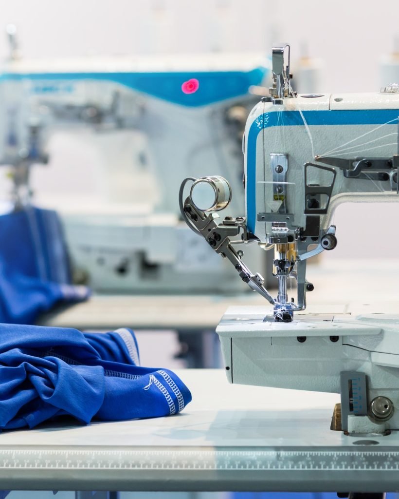 sewing-machines-nobody-cloth-industry.jpg